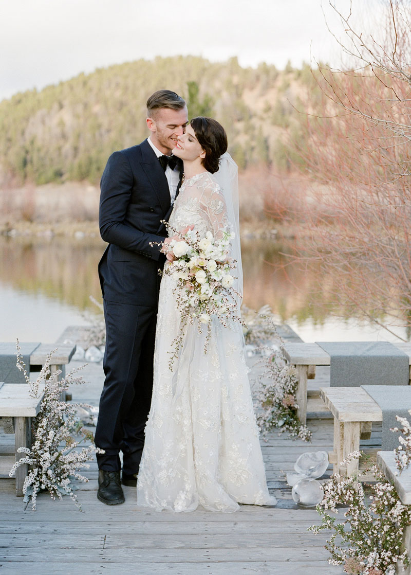 Winter Wedding Ideas by Sarah Winward for Laurie Arons wedding planner masterclass. Photo: Jose Villa